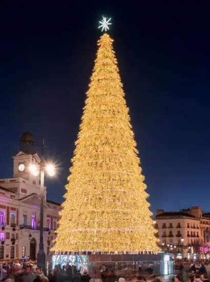 Alquiler de árboles de Navidad gigantes