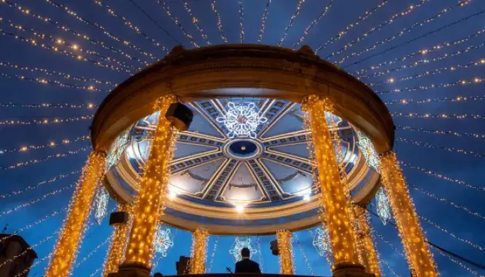 Alquiler luces de Navidad para monumentos