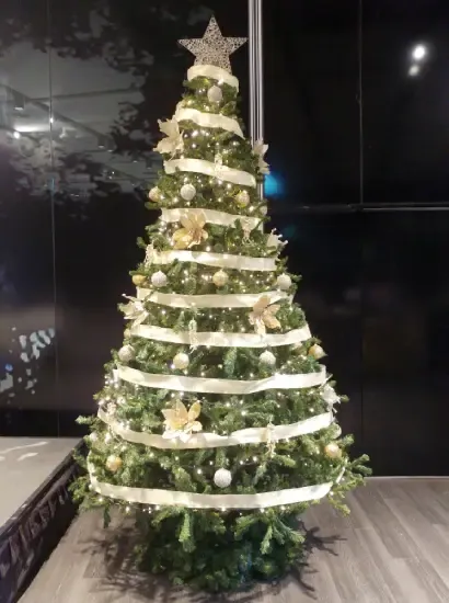 Alquiler de árbol de Navidad para fiesta de empresa