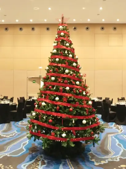Alquiler de árbol de Navidad para cena de empresa