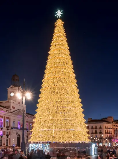 Alquiler de árboles de Navidad gigantes