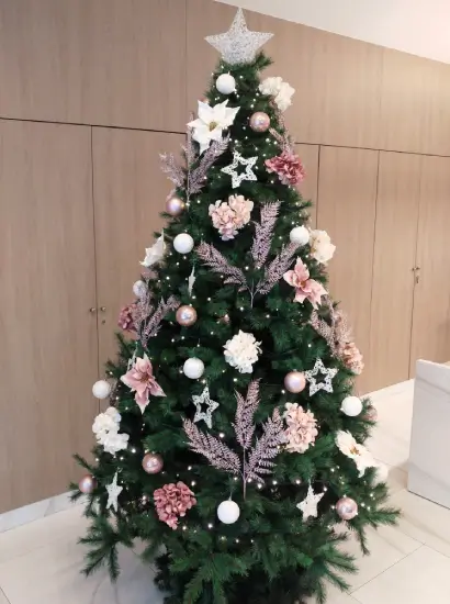 Alquiler de árboles de Navidad para empresas