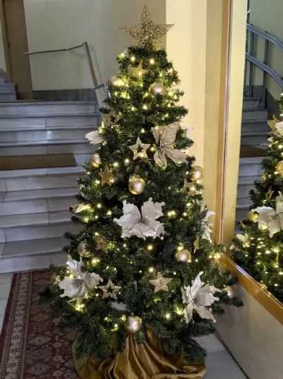 Árbol de Navidad portal comunidad de propietarios