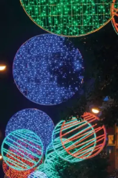 Alquiler luces de Navidad círculos colores